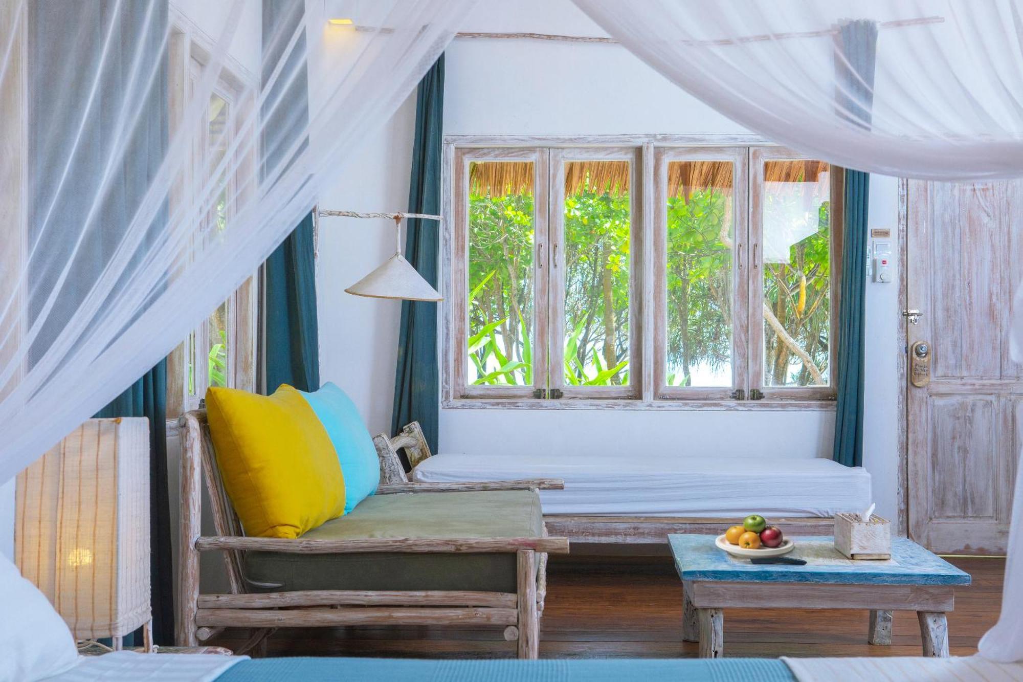 Trikora Beach Club&Resort Teluk Bakau Exterior foto