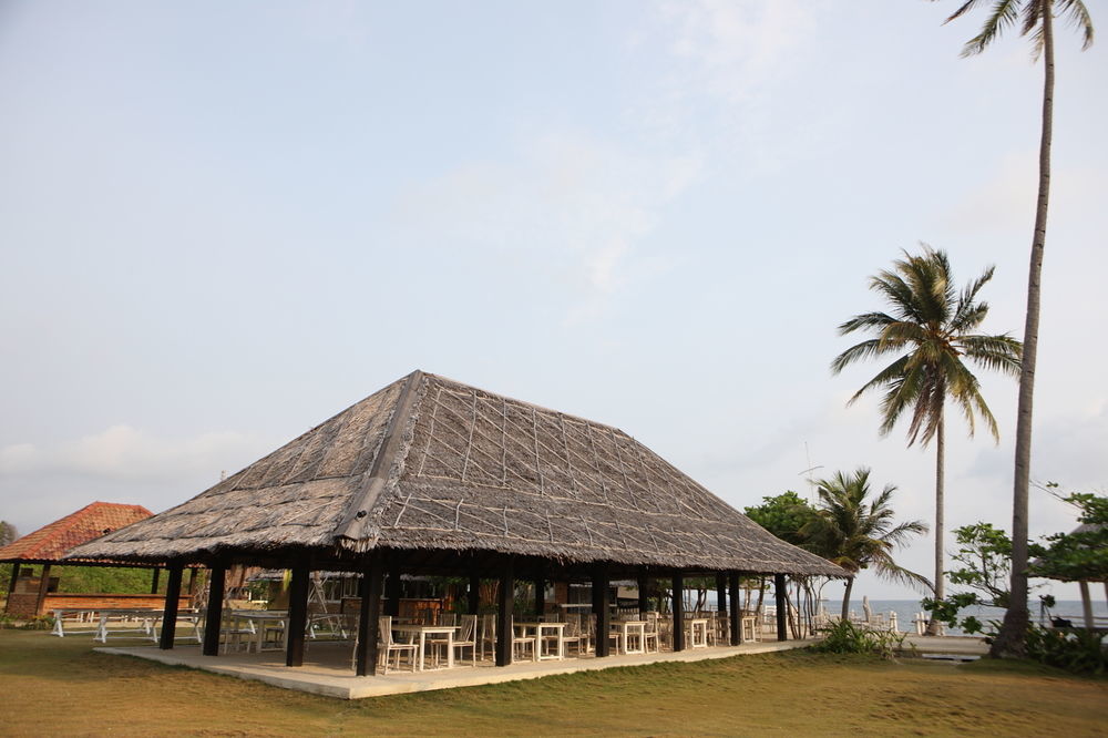 Trikora Beach Club&Resort Teluk Bakau Exterior foto